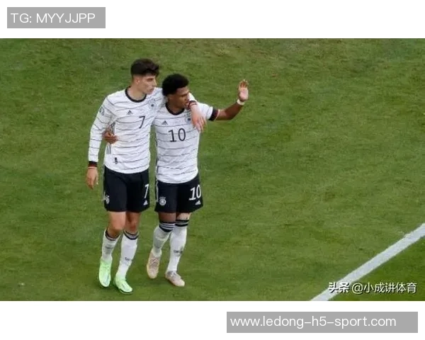 黎巴嫩球员解围失误送乌龙助攻萨尔多尔别克凌空抽射精彩破门 黎巴嫩球员解围失误送乌龙助攻萨尔多尔别克凌空抽射精彩破门